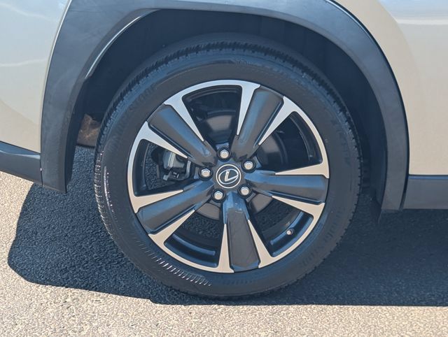 Used 2021 Lexus UX 200 w/ Premium Package FWD image 8