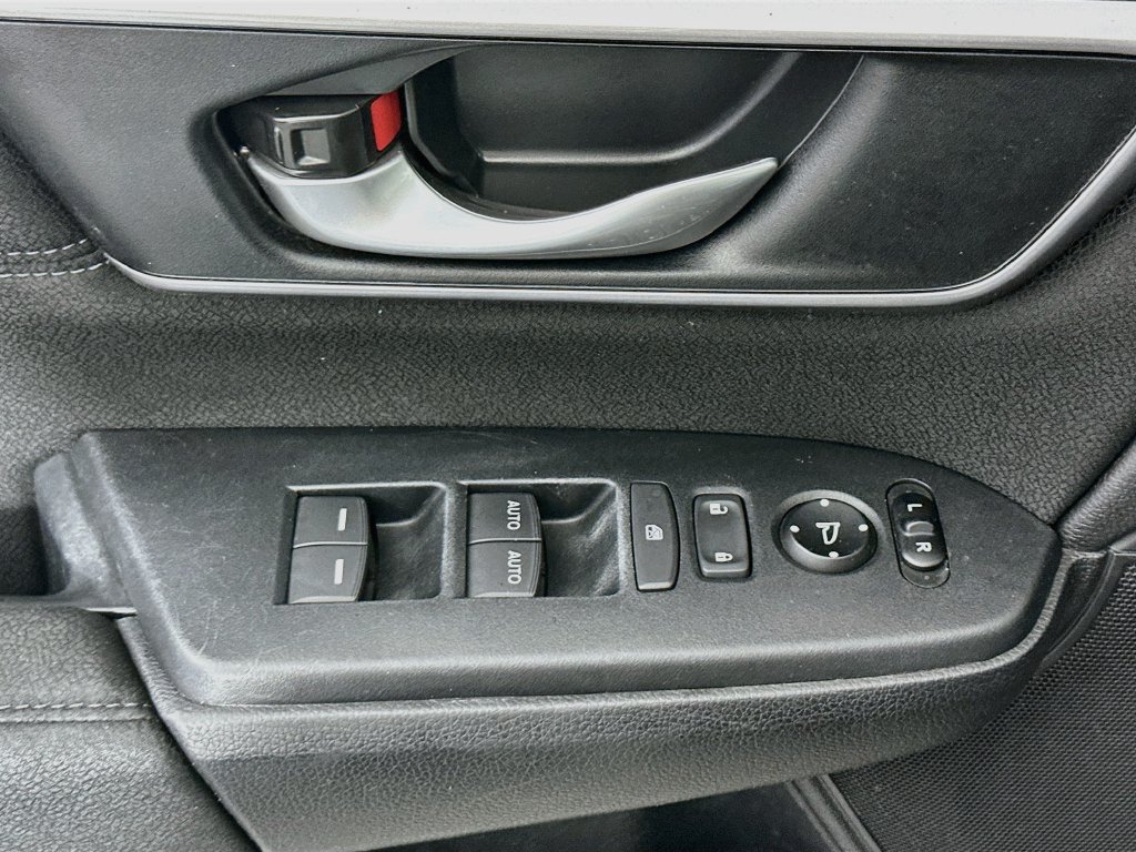 Used 2018 Honda CR-V EX image 18