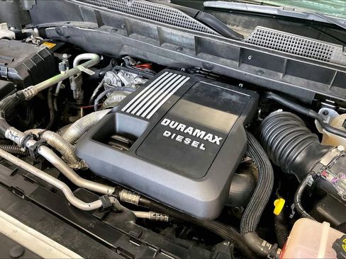 Used 2023 Chevrolet Silverado 1500 LT RWD image 28