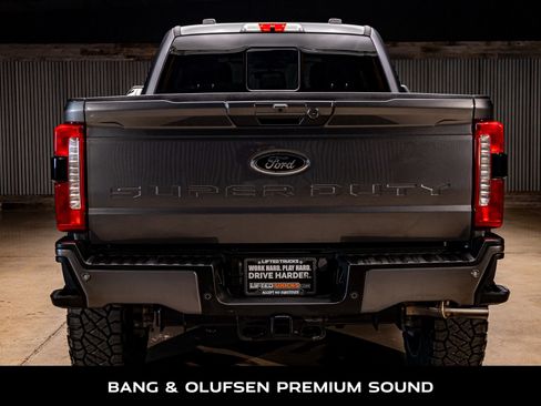 Used 2023 Ford F250 Lariat w/ Sport Appearance Package image 8