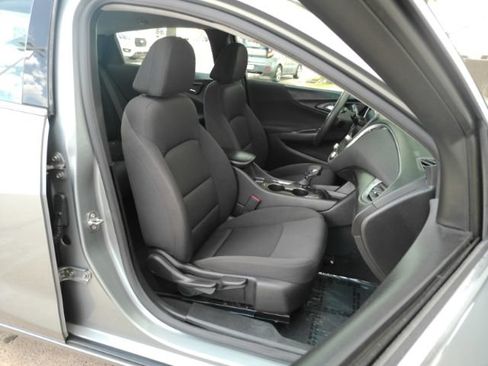 Used 2023 Chevrolet Malibu LS FWD image 21