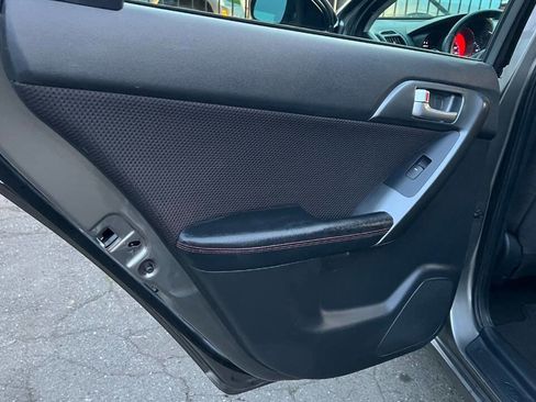 Used 2012 Kia Forte SX image 18