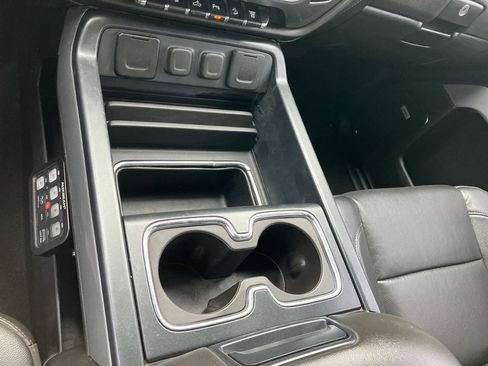 Used 2018 Chevrolet Silverado 2500 LTZ image 22