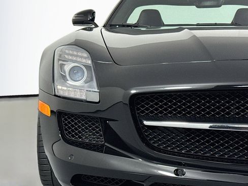 Used 2014 Mercedes-Benz SLS AMG GT Coupe image 17