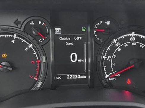 Used 2023 Toyota 4Runner SR5 Premium w/ SR5 Premium Package image 12