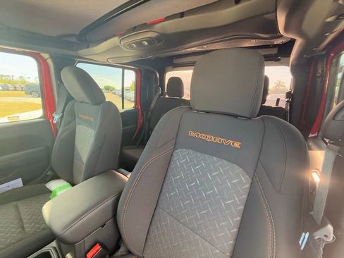 New 2026 Jeep Gladiator Mojave image 21