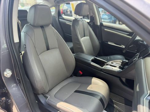Used 2017 Honda Civic Touring image 13