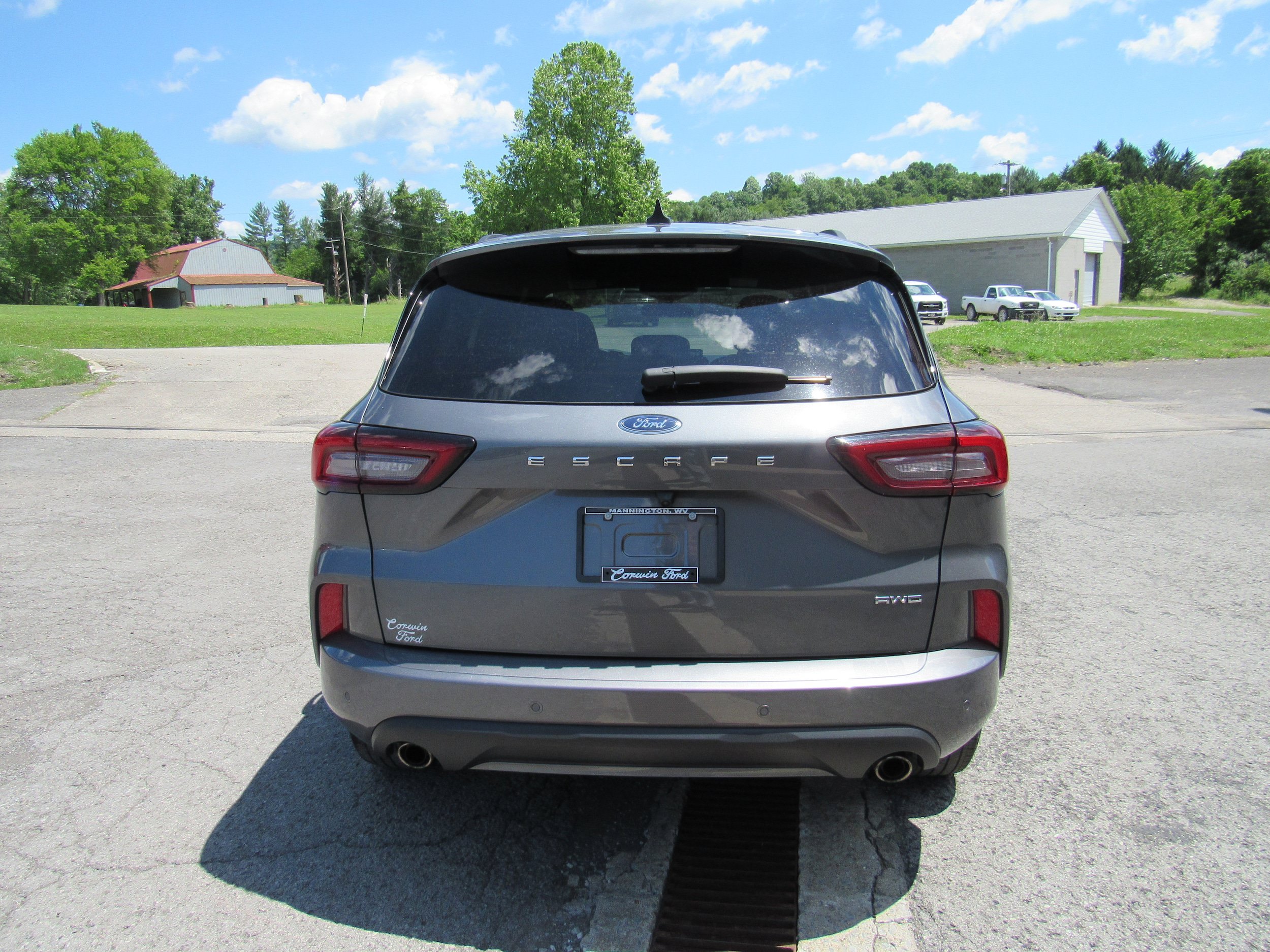 Used 2024 Ford Escape ST-Line w/ Tech Pack #1 AWD/4WD image 7