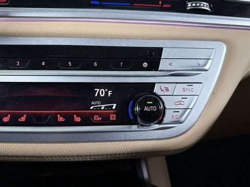 Used 2022 BMW 750i xDrive w/ Executive Package image 37