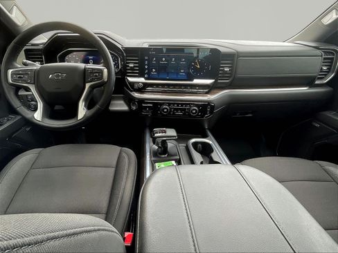 Used 2025 Chevrolet Silverado 1500 LT Trail Boss w/ Convenience Package II AWD/4WD image 8