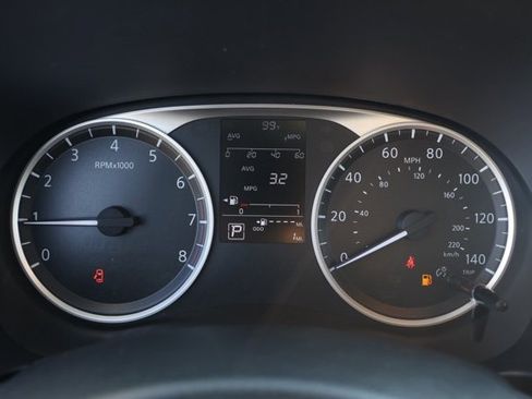 New 2025 Nissan Kicks Play S image 28