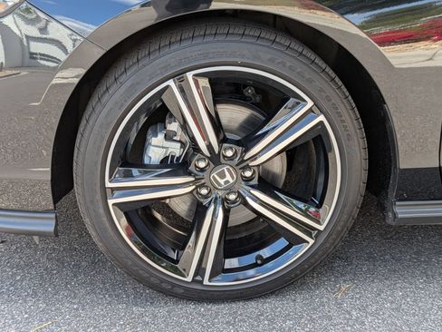 Used 2023 Honda Accord Sport image 10