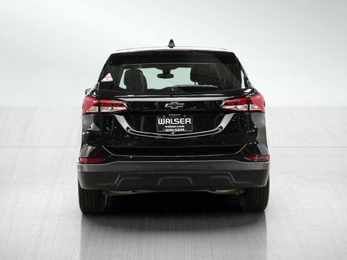 Used 2024 Chevrolet Equinox LS w/ LS Convenience Package AWD/4WD image 4