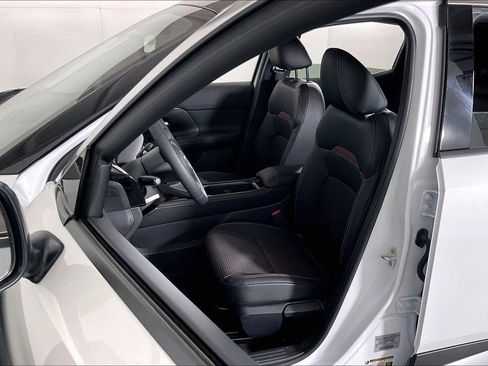 New 2026 Nissan Kicks SR w/ SR Premium Package image 12