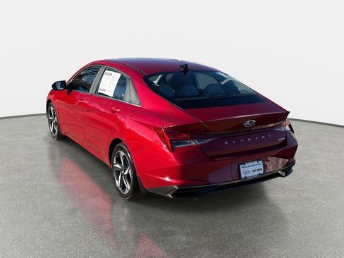 Used 2023 Hyundai Elantra Limited image 7