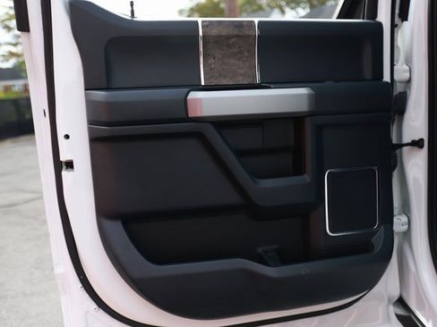 Used 2022 Ford F350 Lariat w/ Lariat Value Package image 22