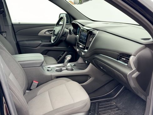 Used 2023 Chevrolet Traverse LT FWD image 30