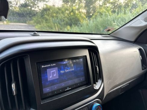 Used 2016 Chevrolet Colorado W/T RWD image 11