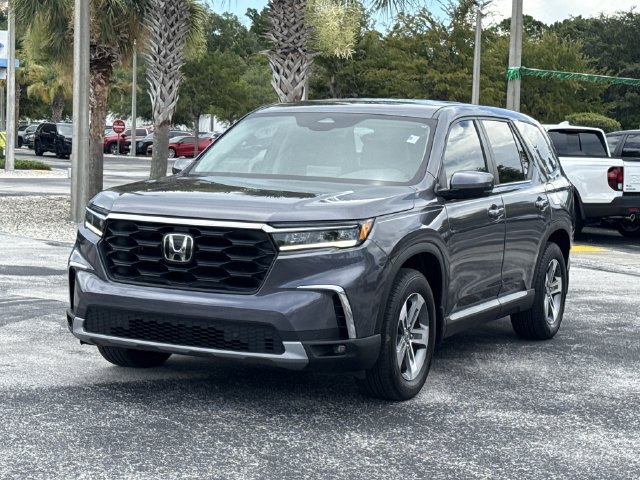 Used 2025 Honda Pilot EX-L image 13