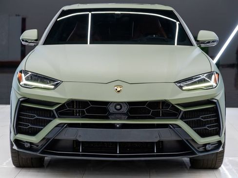 Used 2019 Lamborghini Urus AWD/4WD image 2