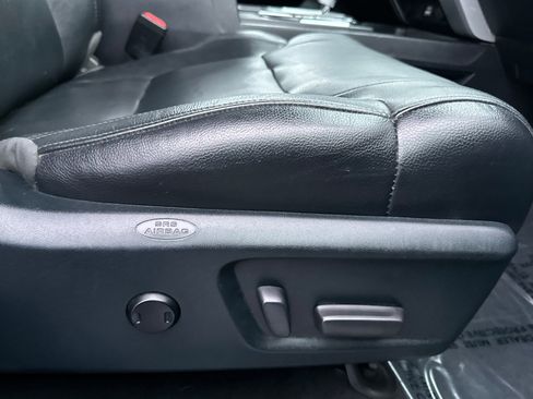 Used 2017 Toyota Tundra Limited image 22