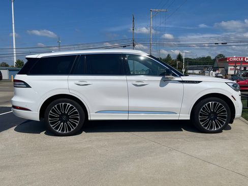 Used 2023 Lincoln Aviator Black Label w/ Dynamic Handling Package AWD/4WD image 8