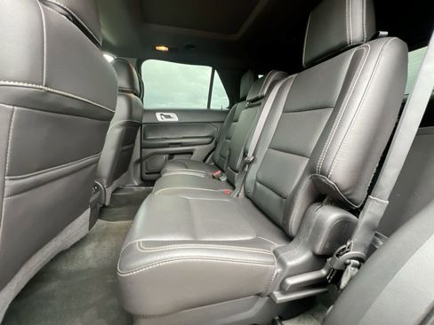Used 2014 Ford Explorer Sport w/ Equipment Group 401A AWD/4WD image 19