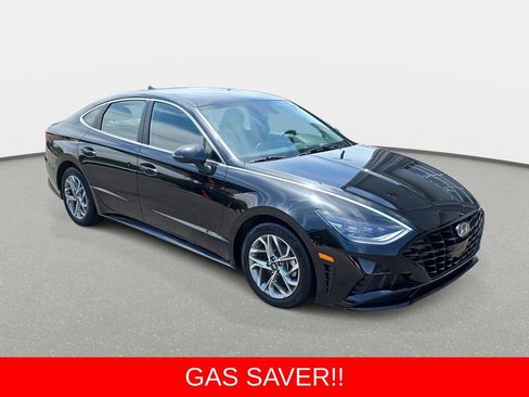 Used 2023 Hyundai Sonata SEL FWD image 3