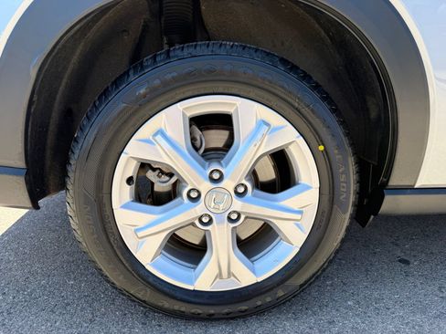 Used 2023 Honda HR-V LX image 39