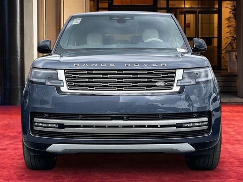 New 2026 Land Rover Range Rover Long Wheelbase SE AWD/4WD image 2