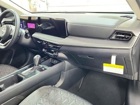 Certified 2026 Nissan Kicks SV FWD image 22