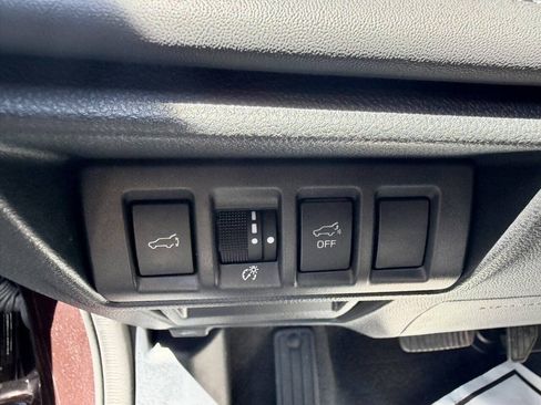 Used 2024 Subaru Outback Limited AWD/4WD image 37