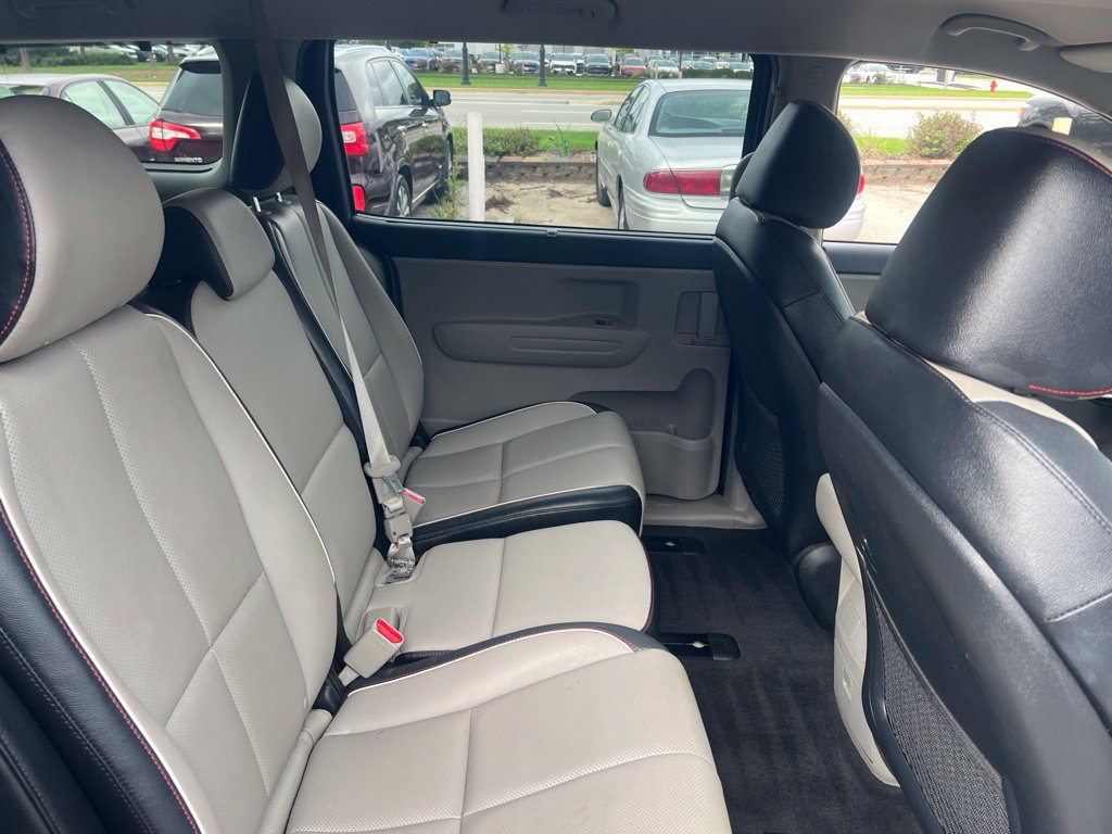 Used 2019 Kia Sedona EX FWD image 14