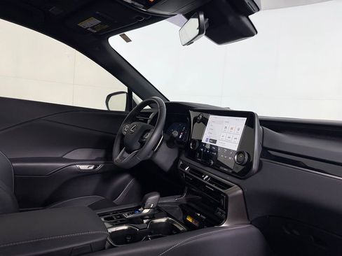 Used 2025 Lexus RX 350 FWD w/ Technology Package image 30