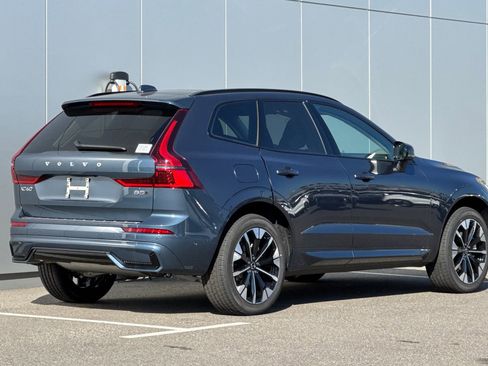 New 2026 Volvo XC60 B5 Plus w/ Climate Package AWD/4WD image 5