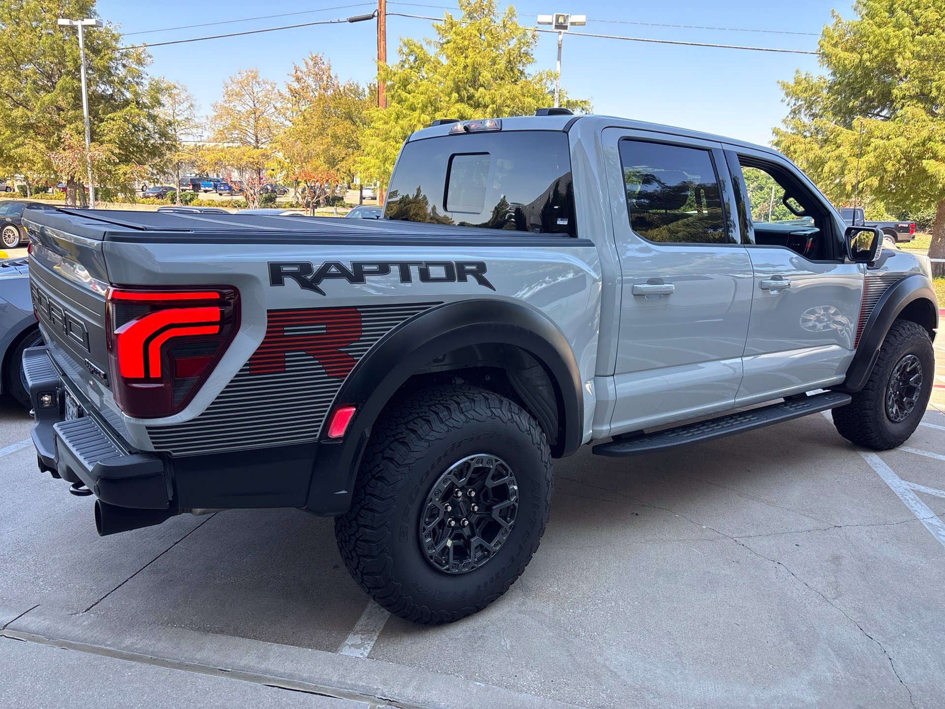 Used 2026 Ford F150 Raptor w/ Equipment Group 803A Raptor R AWD/4WD image 9