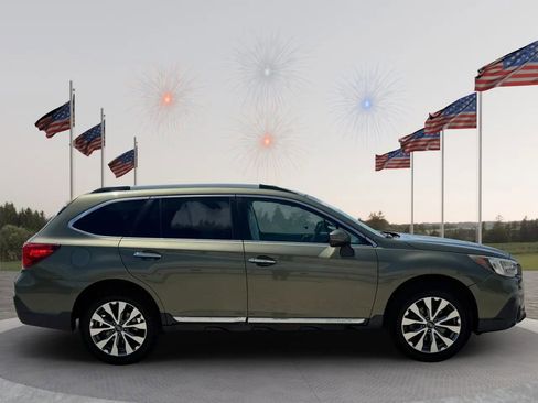 Used 2019 Subaru Outback 2.5i Touring w/ Popular Package #3A image 8