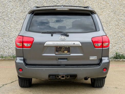 Used 2011 Toyota Sequoia Platinum AWD/4WD image 10