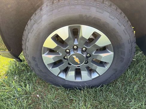 New 2026 Chevrolet Silverado 2500 Custom w/ Custom Convenience Package image 16