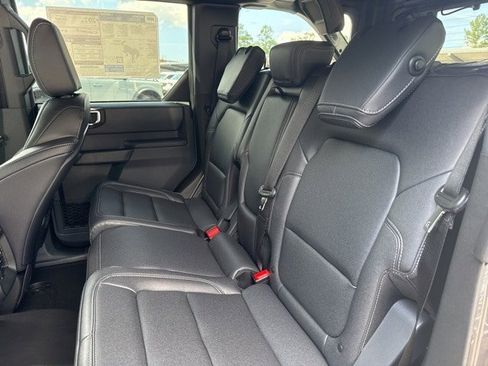 Used 2025 Ford Bronco Big Bend w/ Black Diamond Package AWD/4WD image 21