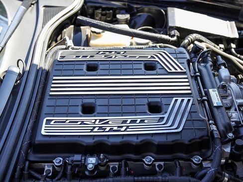 Used 2019 Chevrolet Corvette Z06 RWD image 9
