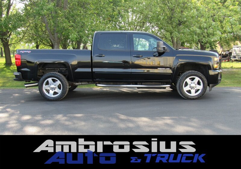 Used 2015 Chevrolet Silverado 2500 LT w/ LT Fleet Convenience Package AWD/4WD image 2