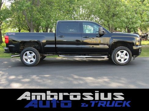 Used 2015 Chevrolet Silverado 2500 LT w/ LT Fleet Convenience Package AWD/4WD image 2