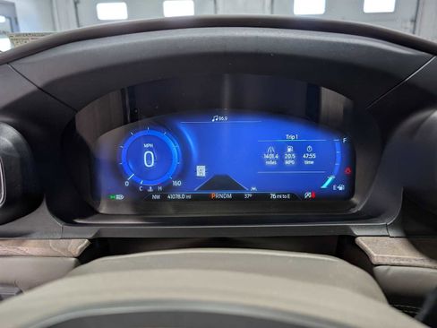 Used 2020 Ford Explorer Platinum w/ Premium Technology Package image 26