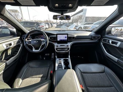 Certified 2022 Ford Explorer Timberline image 3