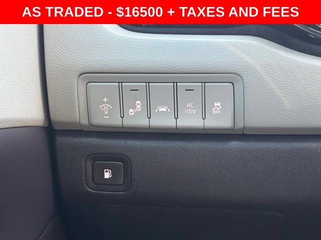 Used 2018 Kia Sedona SX Limited w/ SX Limited Prestige Package FWD image 21