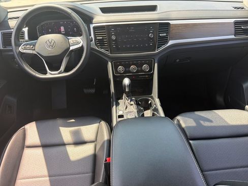 Certified 2023 Volkswagen Atlas SE AWD/4WD image 19