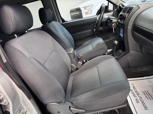 Used 2004 Nissan Frontier XE RWD image 17