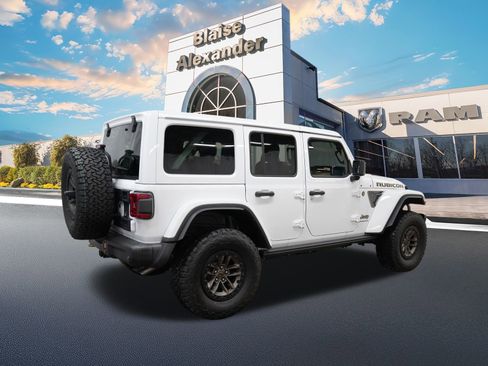 Used 2024 Jeep Wrangler Unlimited Rubicon 392 image 3