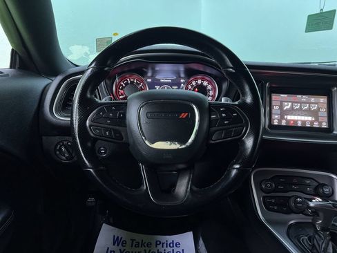 Used 2022 Dodge Challenger R/T RWD image 21